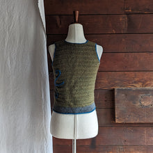 Load image into Gallery viewer, Homemade Crochet Bird Vest
