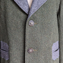 Load image into Gallery viewer, 90s Vintage Green and Grey Wool Blend Blazer

