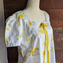 Load image into Gallery viewer, 70s Vintage Homemade Floral Print Mini Dress
