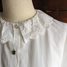 Load image into Gallery viewer, White Puff-Sleeve Button Up Blouse
