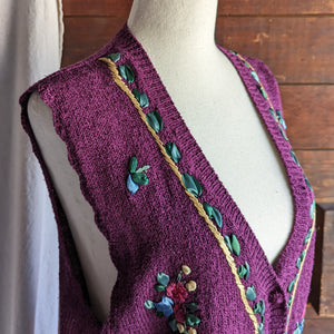 90s Vintage Long Embroidered Sweater Vest