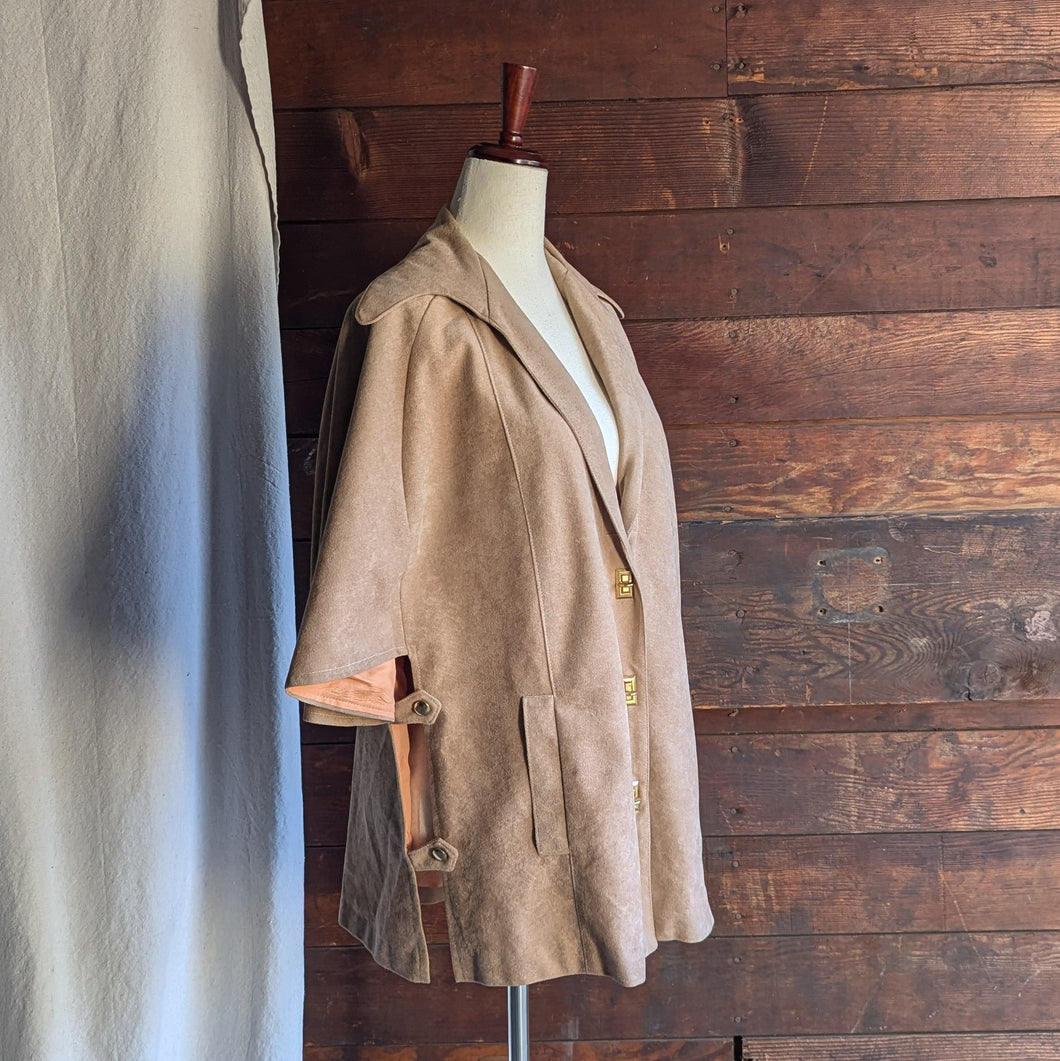 70s Vintage Tan Toggle-Front Jacket/Capelet