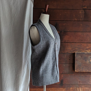 Vintage Grey Acrylic Knit Mens Sweater Vest