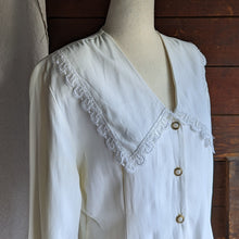 Load image into Gallery viewer, 80s Vintage White Blouse with Large Collar
