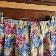 Load image into Gallery viewer, 90s Vintage Wide Leg Floral Cotton Shorts
