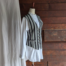 Load image into Gallery viewer, 90s Vintage White Cotton Pintuck Blouse
