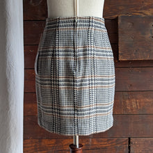 Load image into Gallery viewer, 90s Vintage Tweed Mini Pencil Skirt
