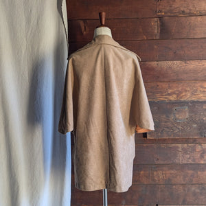 70s Vintage Tan Toggle-Front Jacket/Capelet