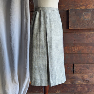 80s Vintage White and Black Tweed Midi Skirt