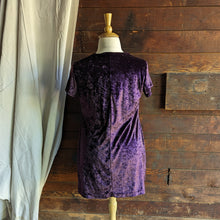 Load image into Gallery viewer, 90s Vintage Plus Size Purple Crushed Velvet Mini Dress
