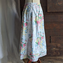 Load image into Gallery viewer, White Floral A-Line Maxi Skirt

