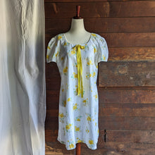 Load image into Gallery viewer, 70s Vintage Homemade Floral Print Mini Dress
