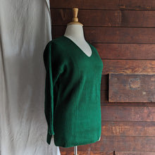 Load image into Gallery viewer, 90s Vintage Long Green Acrylic Knit Sweater
