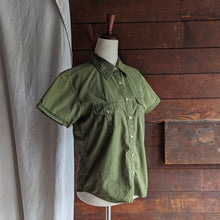 Load image into Gallery viewer, 90s/Y2K Olive Cotton Shirt
