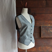 Load image into Gallery viewer, Vintage Black and White Checkered Vest
