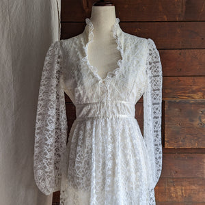 70s Vintage White Prairie Styled Lace Gown