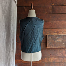 Load image into Gallery viewer, 90s Vintage Green Tapestry Vest
