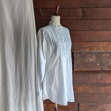 Load image into Gallery viewer, 90s Vintage White Cotton Pintuck Blouse
