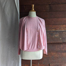 Load image into Gallery viewer, 90s Vintage Plus Size Layered Pink Cardigan
