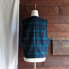 Load image into Gallery viewer, Vintage Wool Tartan Vest
