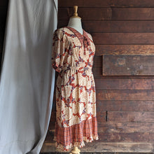 Load image into Gallery viewer, 80s/90s Vintage Floral and Plaid Maxi Dress with Belt
