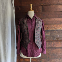 Load image into Gallery viewer, 90s Vintage Red and Black Tapestry Vest
