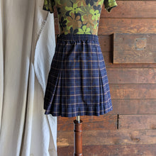 Load image into Gallery viewer, 90s Vintage Navy Plaid Mini Skirt
