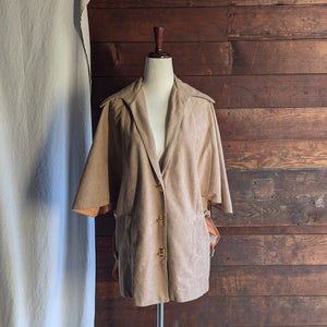 70s Vintage Tan Toggle-Front Jacket/Capelet