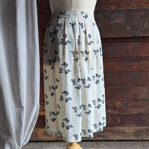 90s Vintage Plus Size White and Blue Floral Midi Skirt