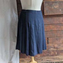 Load image into Gallery viewer, 90s Vintage Plus Size Pleated Wool Skirt
