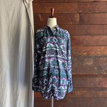 Load image into Gallery viewer, 90s Vintage Geometric Patterned Rayon Shirt
