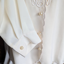 Load image into Gallery viewer, 90s Vintage Ivory Embroidered Blouse
