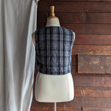 Load image into Gallery viewer, 90s Vintage Cropped Wool Blend Patchwork Vest
