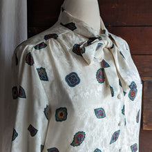 Load image into Gallery viewer, 90s Vintage Cream and Paisley Blouse
