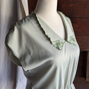 70s Vintage Sage Green Sleeveless Top