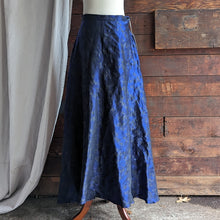 Load image into Gallery viewer, 90s Vintage Iridescent Blue Full-length Skirt
