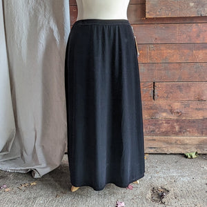 90s Vintage Plus Size Black Velour Maxi Skirt