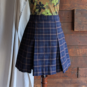 90s Vintage Navy Plaid Mini Skirt