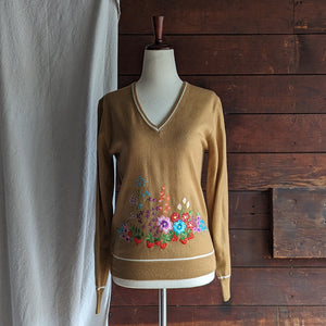 80s Vintage Tan and Floral Embroidered Sweater