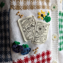 Load image into Gallery viewer, 90s Vintage Gardening Sweater Vest

