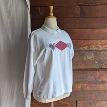 Load image into Gallery viewer, 90s Vintage Plus Size Heart Sweatshirt
