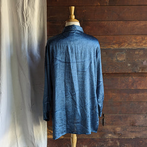 90s Vintage Plus Size Blue Crinkle Polyester Blouse