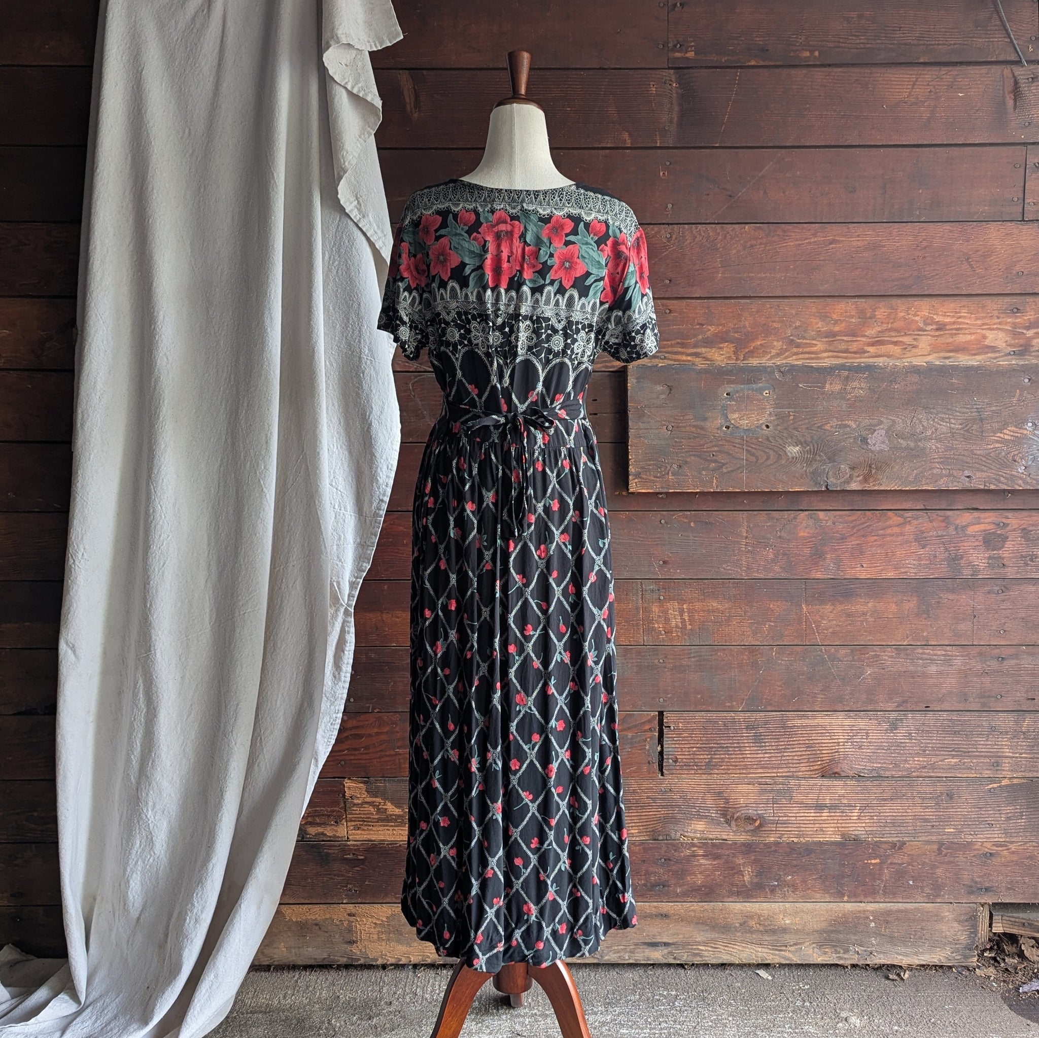 90s floral maxi dress 1990s Floral Rayon Long Maxi Dress . Vintage 90s Brown Blue Gray 1990s Does 1940s Style With Buttons in Front Tie Belt in Back . Size Large