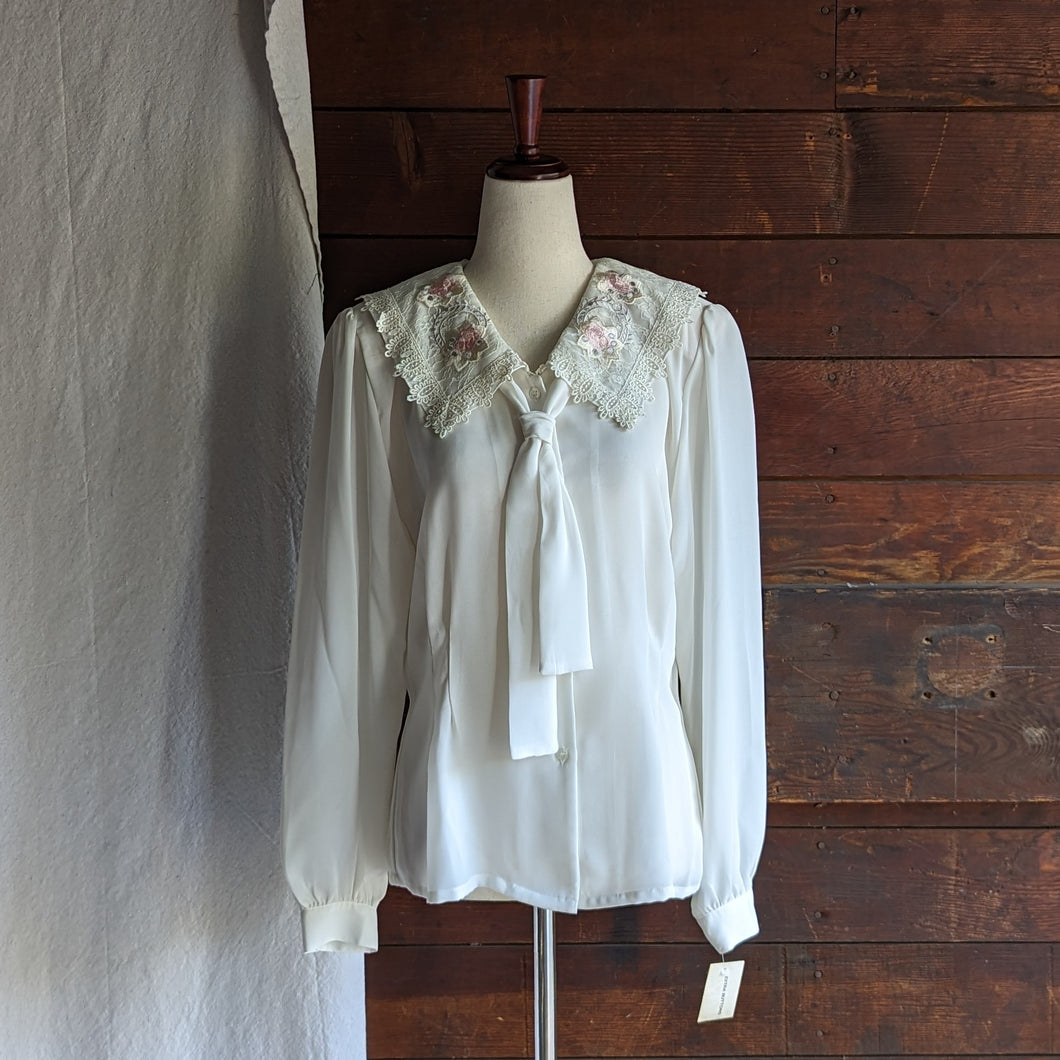 90s Vintage Semi-Sheer Blouse with Floral Lace Collar