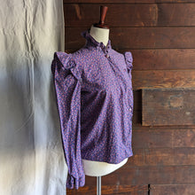 Load image into Gallery viewer, 70s Vintage Purple Floral Cotton Blouse
