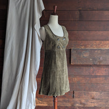 Load image into Gallery viewer, 90s Vintage Olive Corduroy Sleeveless Mini Dress
