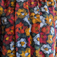 Load image into Gallery viewer, 80s Vintage Multicolored Floral Blouse
