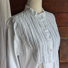 Load image into Gallery viewer, 90s Vintage White Cotton Pintuck Blouse
