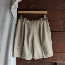 Load image into Gallery viewer, 70s Vintage Owl Embroidered Shorts with Belt
