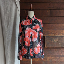 Load image into Gallery viewer, 70s Vintage Black and Pink Floral Shirt
